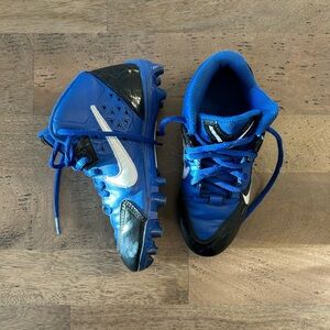 Nike Kids Football Cleats Size 2Y